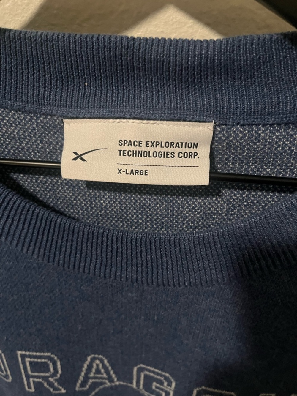 SpaceX Dragon Capsule
Graphic Sweater Blue Mens - Picture 3 of 7